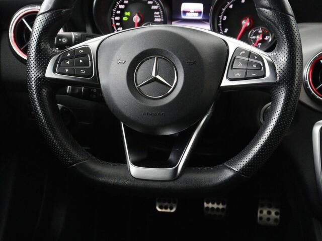 Mercedes-Benz Cla Shooting Brake 180 AMG | Stoelverwarming | Leder/Alcantara | Harman/Kardon | Camera | Full LED | Carplay | Navigatie | Cruise control | Airco | Park Assist