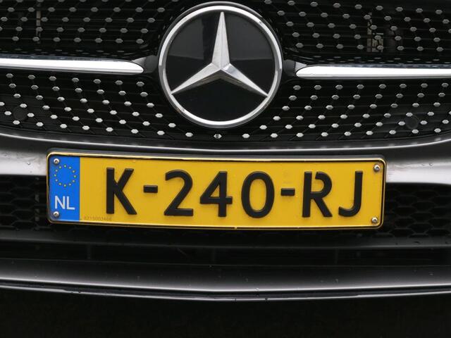 Mercedes-Benz Cla Shooting Brake 250 e Business Solution AMG Limited AMG Line | Night Pakket | Panorama Schuif-Kanteldak | Trekhaak | Sfeerverlichting | Stoelverwarming. Inclusief 24 maanden Mercedes-Benz Certified garantie voor Europa.