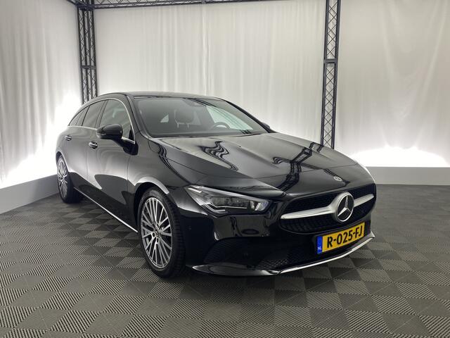 Mercedes-Benz Cla Shooting Brake 180 Business Solution Luxury Automaat | Pano-Dak | Apple CarPlay | Leder | Dodehoek Det. | DAB |
