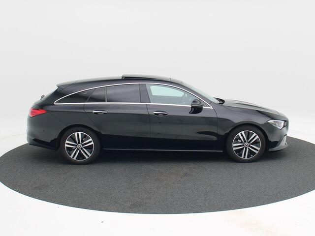 Mercedes-Benz Cla Shooting Brake 180 136 PK Business Solution Luxury | Trekhaak | Panoramadak | Climatronic | Stoel Verwarming | Navigatie | Camera | 17 Inch