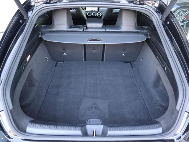Mercedes-Benz Cla Shooting Brake 200 Business Solution AMG