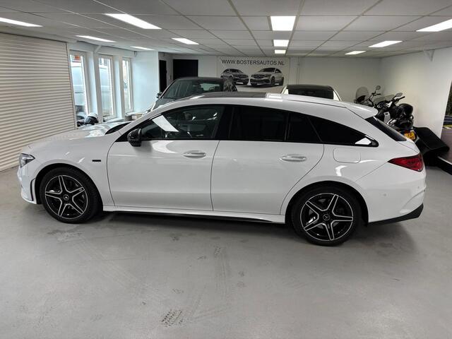 Mercedes-Benz Cla Shooting Brake 250e AMG Pano 360 Burmester Dealeronderhouden Distronic Keyless Enz
