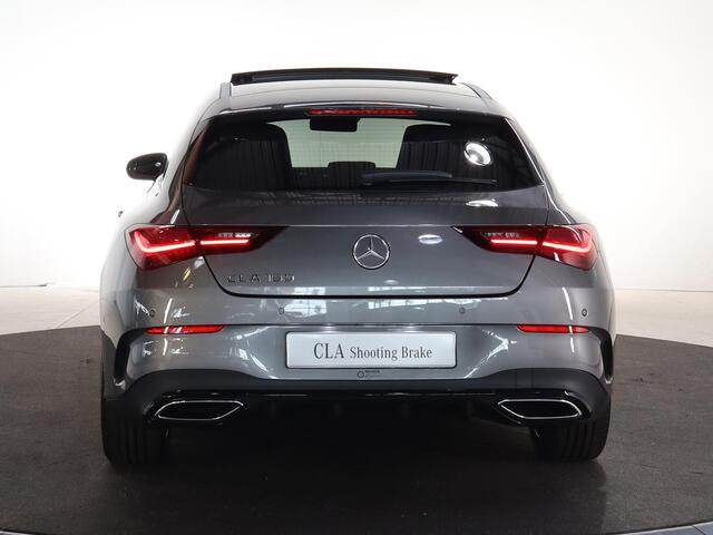 Mercedes-Benz Cla Shooting Brake 180 Business Solution AMG | Panoramaschuifdak | Premium plus | Night pakket | Multispaaks velgen | Head-up display | Dodehoekassistent | 360° camera | Stoelverwarming |