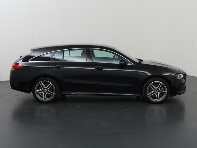 Mercedes-Benz Cla Shooting Brake 250 e Premium | AMG | Widescreen | Stoelverwarming | Sfeerverlichting | Achteruitrijcamera |