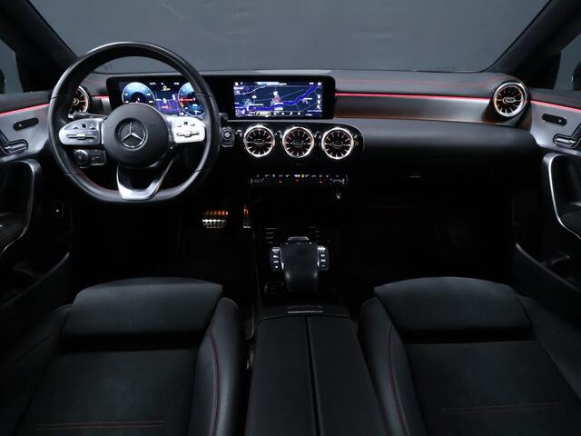 Mercedes-Benz Cla Shooting Brake 250 e AMG Limited [SFEERVERLICHTING, TREKHAAK, CAMERA, CRUISE CONTROL, STOELVERWARMING, MEMORY SEATS, SCHUIFKANTELDAK, APPLE CARPLAY, NAVIGATIE, NIEUWSTAAT]