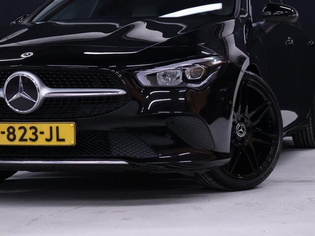 Mercedes-Benz Cla Shooting Brake 180 Luxury Line [SFEER, LEDER, APPLE CARPLAY, CAMERA CRUISE, STOELVERWAMING, ELEKTRISCHE ACHTERKLEP, DIGITAL DASH, NAVIGATIE, NIEUWSTAAT]