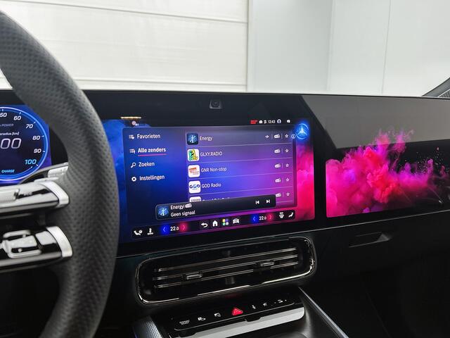 Mercedes-Benz Cla Shooting Brake 200 Business Solution AMG 58 kWh | Premium Pakket | Winterpakket | Nightpakket | Trekhaak | Massagefunctie | Smartphone integratie | Vast panoramadak | Sfeerverlichting | Sierelementen in aluminium | Verlichte grill |