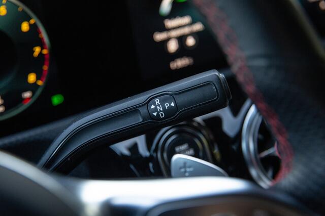 Mercedes-Benz Cla Shooting Brake 180 Premium Plus , Virtual cockpit, Achteruitrijcamera, Sfeerverlichting, BTW