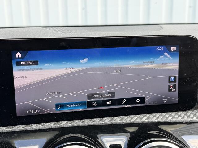 Mercedes-Benz Cla Shooting Brake 180 Business Solution | Trekhaak | All season banden | Apple Carplay/Android Auto