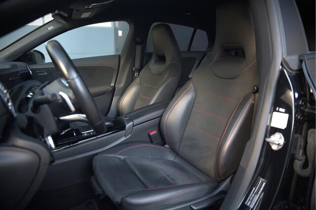 Mercedes-Benz Cla Shooting Brake 250 e Premium | Panoramadak | Stoelverwarming | Multibeam LED | Camera | Ambiance Verlichting | Cruise Control |