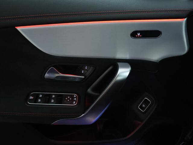 Mercedes-Benz Cla Shooting Brake 180 AMG Line | Nightpakket | Premium Pack | Parkeerpakket met achteruitrijcamera | EASY PACK achterklep | Inclusief 24 maanden MB Certified garantie voor Europa.|