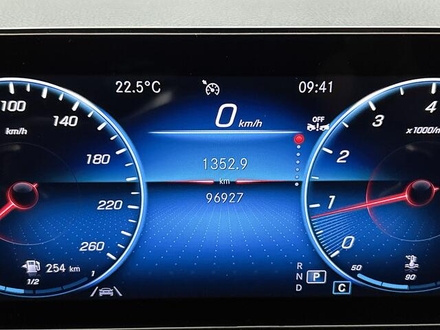 Mercedes-Benz Cla Shooting Brake 180 AMG Line | Trekhaak | Sfeerverlichting | AMG Line | Inclusief 24 maanden MB Certified garantie voor Europa.