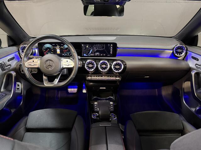 Mercedes-Benz Cla Shooting Brake 200 Business Solution AMG | Pano | Sfeerverl. | Burmester | Keyless