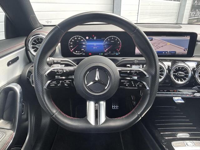 Mercedes-Benz Cla Shooting Brake 200 AMG Line | Achteruitrijcamera | Stoelverwarming | Sfeerverlichting