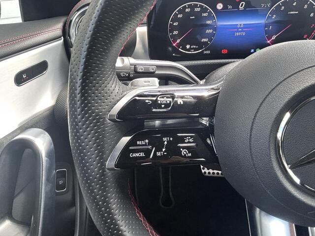 Mercedes-Benz Cla Shooting Brake 200 AMG Line | Achteruitrijcamera | Stoelverwarming | Sfeerverlichting