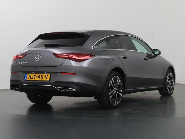 Mercedes-Benz Cla Shooting Brake 250e Star Edition | Easypack - achterklep | Keyless go | Achteruitrijcamera | Stoelverwarming | Sfeerverlichting |