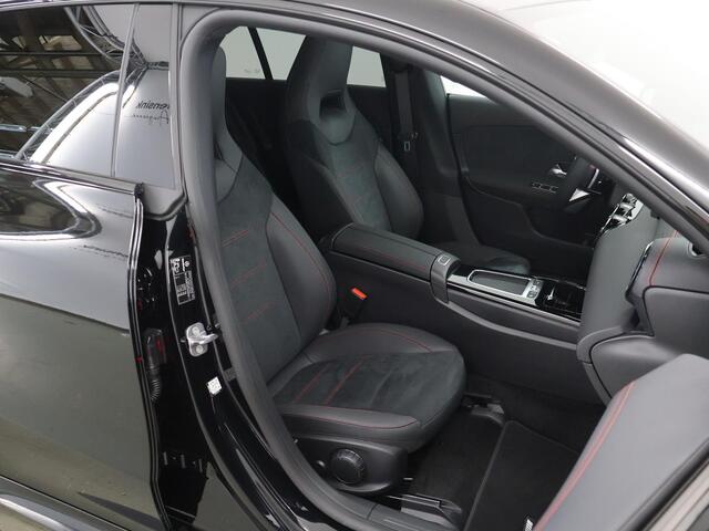 Mercedes-Benz Cla Shooting Brake 250e Business Solution AMG | Nightpakket | Panoramadak | Parkeercamera | Stoelverwarming | Keyless Entry/Go |