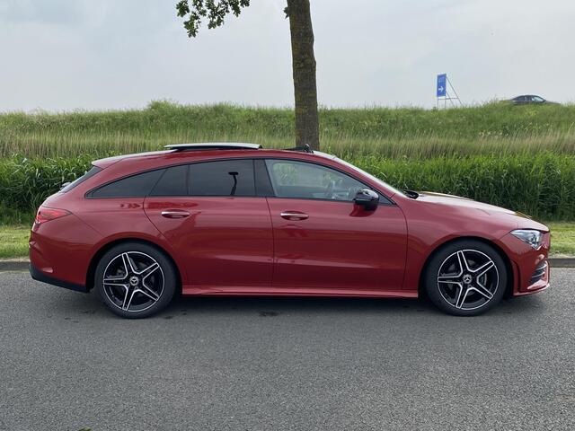 Mercedes-Benz Cla Shooting Brake 180 AMG Line Night | Panoramadak | MULTIBEAM LED | Sfeerverlichting | Achteruitrijcamera | AMG | Grootlicht Assistent | 18''