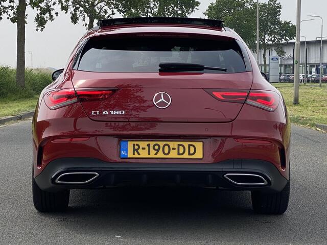 Mercedes-Benz Cla Shooting Brake 180 AMG Line Night | Panoramadak | MULTIBEAM LED | Sfeerverlichting | Achteruitrijcamera | AMG | Grootlicht Assistent | 18''