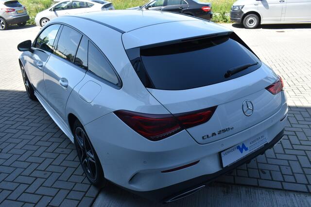 Mercedes-Benz Cla Shooting Brake 250 e Business Solution AMG Limited