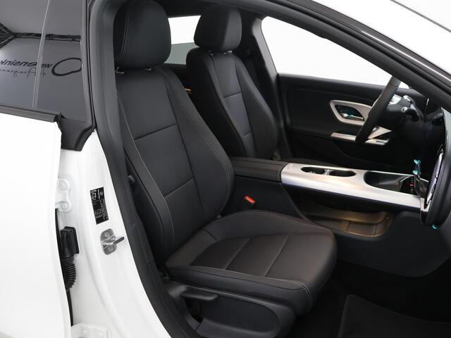 Mercedes-Benz Cla Shooting Brake 250+ Business Solution Luxury 85 kWh | Panoramadak | Nightpakket | 19"LM velgen | Dodehoekassistent | Trekhaak |