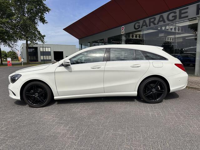 Mercedes-Benz Cla Shooting Brake 180 | AMG Velgen 18 inch | Cruise Control | Wegklapbare Trekhaak | Carplay | Half Lederen stoelen |