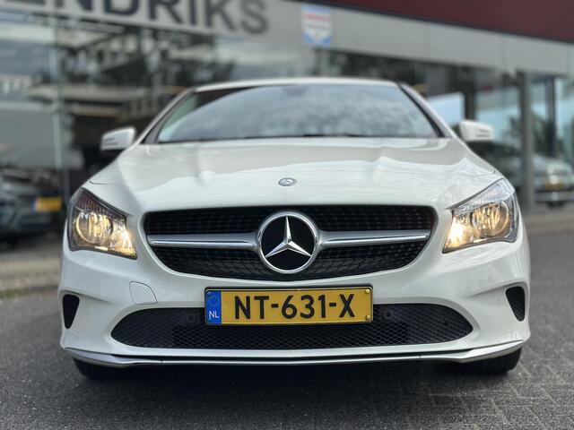 Mercedes-Benz Cla Shooting Brake 180 | AMG Velgen 18 inch | Cruise Control | Wegklapbare Trekhaak | Carplay | Half Lederen stoelen |