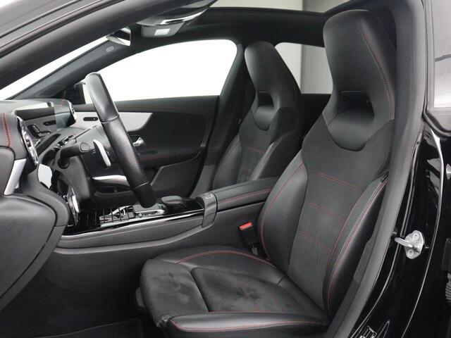 Mercedes-Benz Cla Shooting Brake 180 Business Solution AMG | Panoramadak | Stoelverwarming | Memory | Sfeerverlichting | Matrix LED | Leder/Alcantara | Side Assist | Widescreen | Navigatie | Camera | Climate control