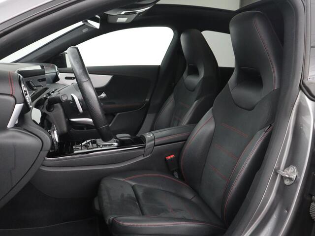 Mercedes-Benz Cla Shooting Brake 180 Business Solution AMG | Panoramadak | Stoelverwarming | Memory | Sfeerverlichting | Matrix LED | Leder/Alcantara | Side Assist | Widescreen | Navigatie | Camera | Climate control