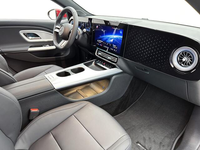 Mercedes-Benz Cla Shooting Brake 250+ Business Solution AMG 85 kWh | Trekhaak | Warmtewerend, donkergetint glas | Massagefunctie | Vast panoramadak | 18 inch vijfspaaks AMG-velgen | URBAN GUARD |