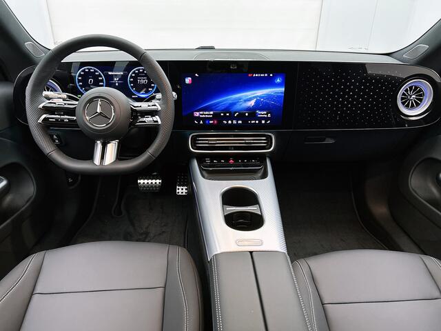 Mercedes-Benz Cla Shooting Brake 250+ Business Solution AMG 85 kWh | Trekhaak | Warmtewerend, donkergetint glas | Massagefunctie | Vast panoramadak | 19 inch vijf-dubbelspaaks AMG-velgen | URBAN GUARD |