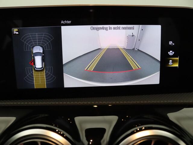 Mercedes-Benz Cla Shooting Brake 200 Business Solution AMG Burmester | Panoramadak