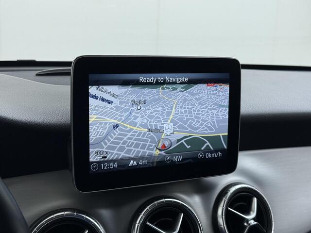 Mercedes-Benz Cla Shooting Brake 180 Business Solution AMG Trekhaak Automaat Dealer onderhouden