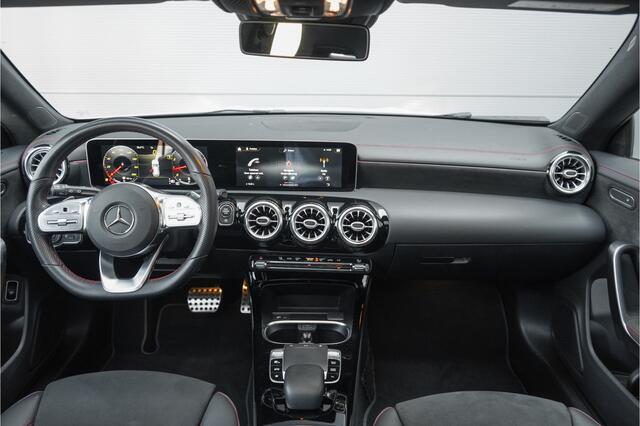 Mercedes-Benz Cla Shooting Brake 200 Business Solution AMG Pano Camera