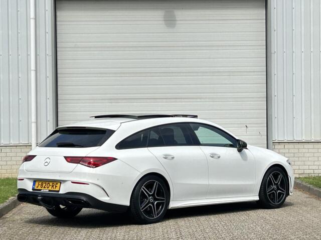 Mercedes-Benz Cla Shooting Brake 200 Business Solution AMG / Schuif- en Kantel Dak / Apple Carplay & Android Auto / Elektrisch Verstelbare Stoelen / Stoelverwarming / Elektrische Achterklep / Trekhaak /
