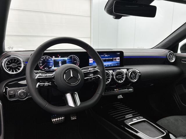 Mercedes-Benz Cla Shooting Brake 250 e Business Solution | Trekhaak | Nightpakket | Parkeerpakket met achteruitrijcamera| KEYLESS-GO | EASY PACK achterklep | |