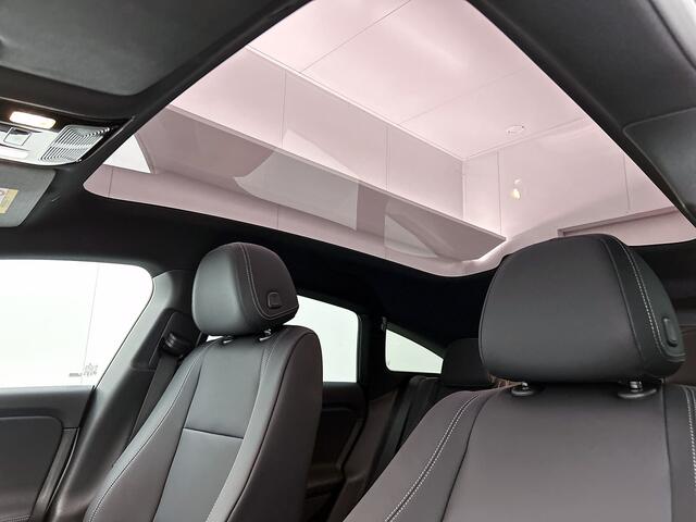 Mercedes-Benz Cla Shooting Brake 250+ Business Solution AMG 85 kWh | Warmtewerend, donkergetint glas | Vast panoramadak | Massagefunctie | 18 inch vijfspaaks lichtmetalen AMG-velgen | URBAN GUARD |