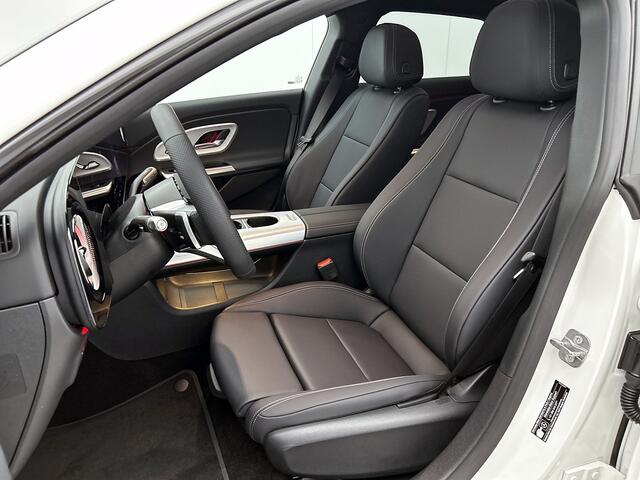 Mercedes-Benz Cla Shooting Brake 180 Business Solution AMG | Premium pakket | Nightpakket | Parkeerpakket | Massage functie | Vast panoramadak | URBAN GUARD | Warmtewerend, donkergetint glas | 18" vijfspaaks lichtmetalen AMG-velgen |