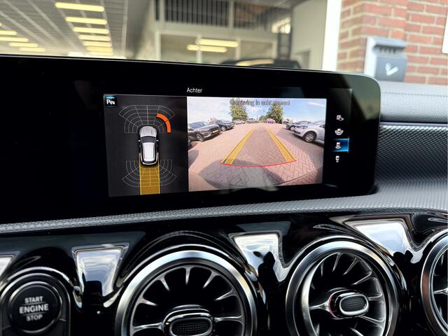 Mercedes-Benz Cla Shooting Brake 200 d Business Luxury NL. Auto, Widescreen, Sfeerverlichting