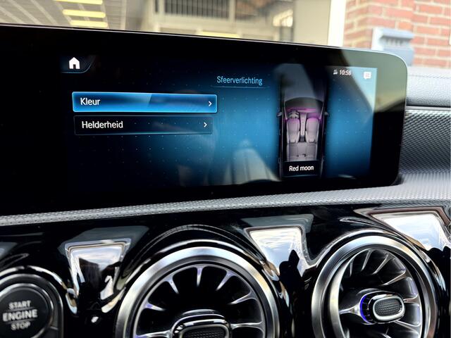 Mercedes-Benz Cla Shooting Brake 200 d Business Luxury NL. Auto, Widescreen, Sfeerverlichting