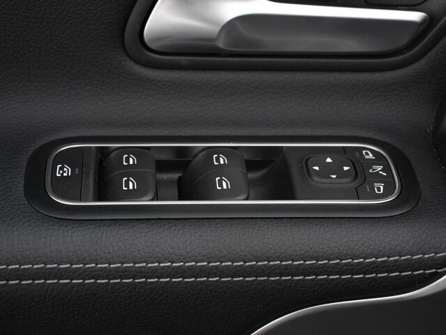 Mercedes-Benz Cla Shooting Brake 200 163pk DCT Progressive | Navigatie | Camera | Parkeersensoren | Elektrische achterklep | Stoelverwarming | Cruise Control | Ledverlichting | Climate Control