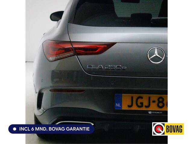 Mercedes-Benz Cla Shooting Brake 250 e AMG Line Night Pack 218 PK | Panoramadak | 19 inch | Stoelverwarming | Navigatie | Sfeerverlichting Camera, Car-play, Afn. trekhaak, Multibeam led