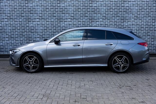 Mercedes-Benz Cla Shooting Brake 250 e Business Solution AMG Limited | Plug-in Hybrid (PHEV) | Panoramadak | Achteruitrijcamera | Parkeersensoren | Night-pakket | Lichtmetalen Velgen 18 inch | MBUX Widescreen | Stoelverwarming | Apple Carpaly | Android Auto
