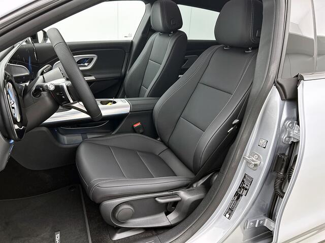 Mercedes-Benz Cla Shooting Brake 250+ Business Solution AMG 85 kWh | Nightpakket | Trekhaak | Vast panoramadak | Massagefunctie | Warmtewerend, donkergetint glas | URBAN GUARD | 18 inch vijfspaaks lichtmetalen AMG-velgen |