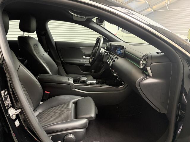Mercedes-Benz Cla Shooting Brake 180 Business Solution Luxury/carplay/enz