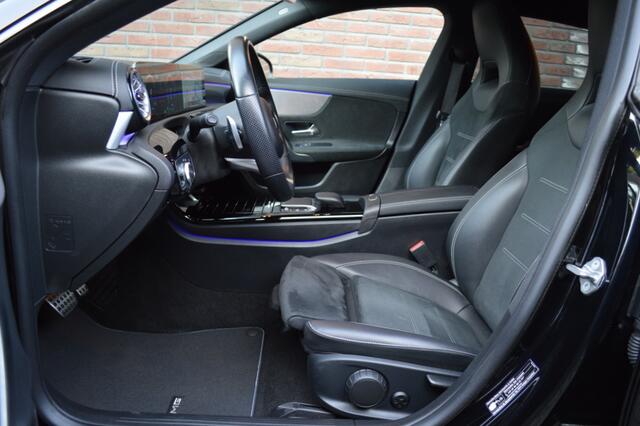 Mercedes-Benz Cla Shooting Brake 250 e AMG Led Panorama Widescreen Sfeer Camera Augmented Pdc