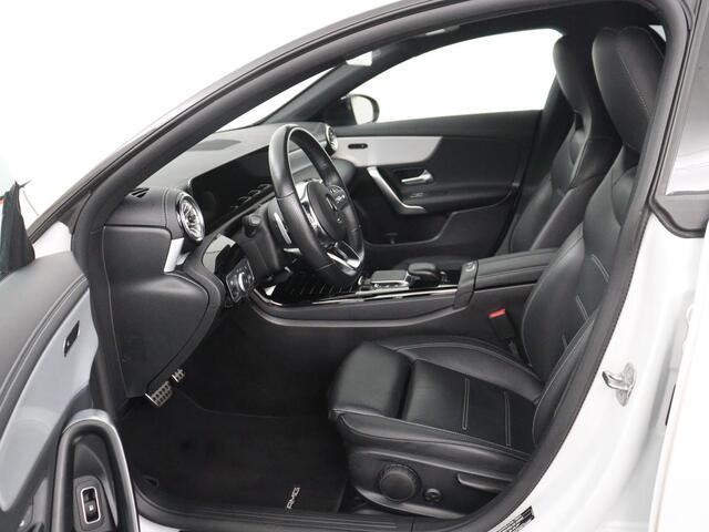 Mercedes-Benz Cla Shooting Brake 250 e AMG Line | SOH 92.9% | Trekhaak | Leder | Camera | Carplay | Park assist | Cruise control | Sfeerverlichting | Stoelverwarming | Full LED | Climate control |