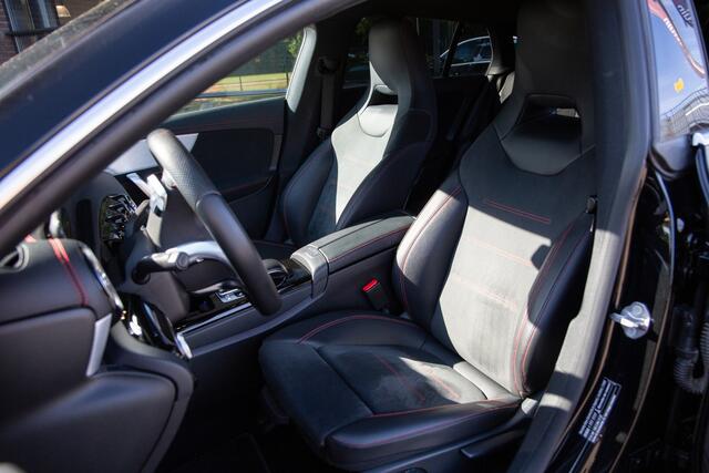 Mercedes-Benz Cla Shooting Brake 220 Advantage AMG Pakket , Widescreen, Sfeerverlichting,