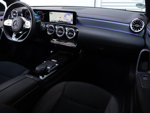 Mercedes-Benz Cla Shooting Brake 200 AMG Line l Keyless l Achteruitrij camera l Stoelverwarming