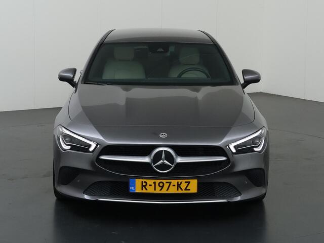 Mercedes-Benz Cla Shooting Brake 180 Luxury Line | Beige interieur | Distronic | Extra getint glas | Keyless | Stoelverwarming |